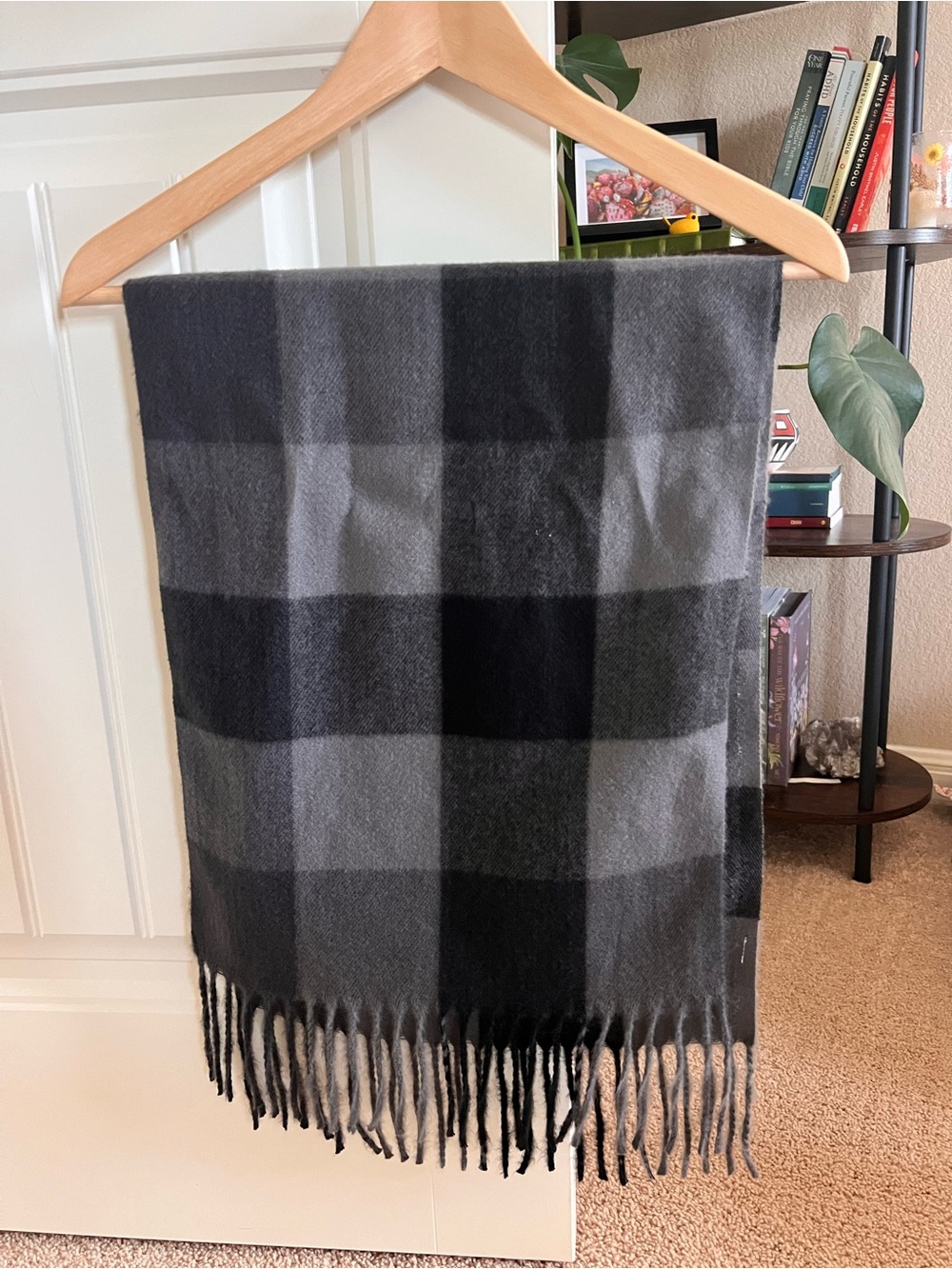 Classic Black & Gray Plaid Fringe Scarf - Unbranded